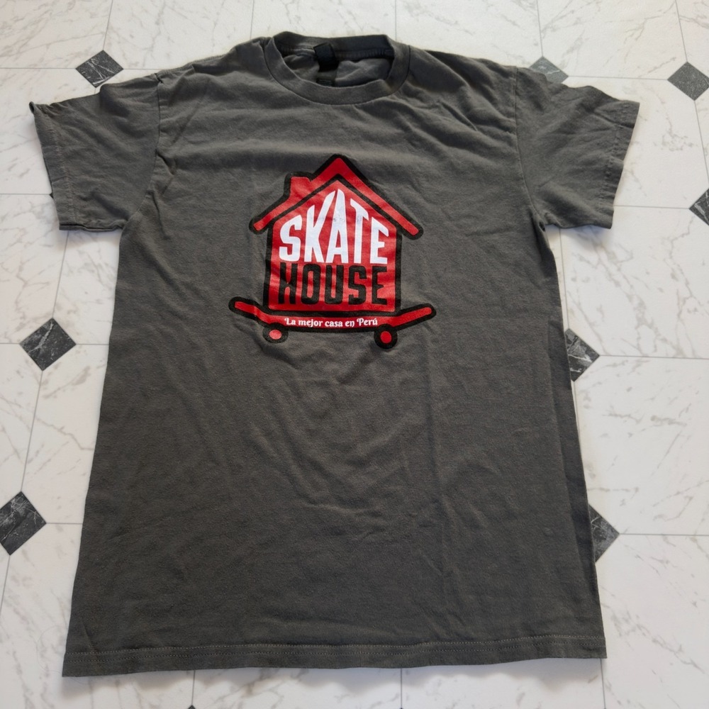 Skate House Peru T Shirt Mens Small Gray Skateboard Graphic La Mejor‎ Casa Tee